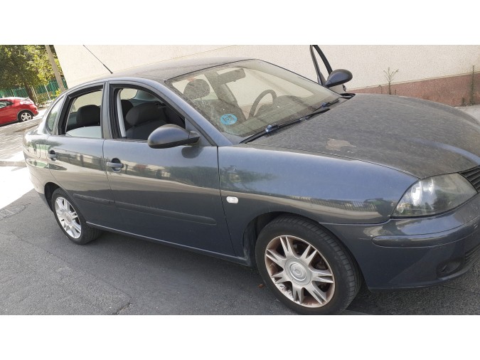 MANDO ELEVALUNAS DELANTERO DERECHO SEAT CORDOBA 2006