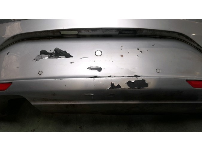 PARAGOLPES TRASERO SEAT LEON GRIS 2010