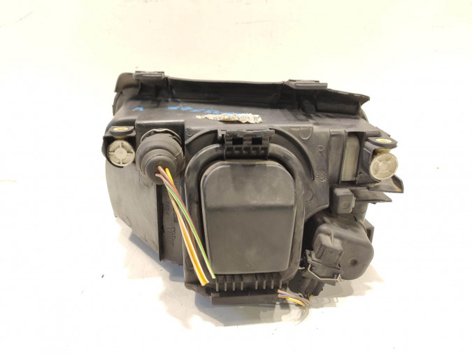 FARO DELANTERO DERECHO NISSAN QASHQAI 1997