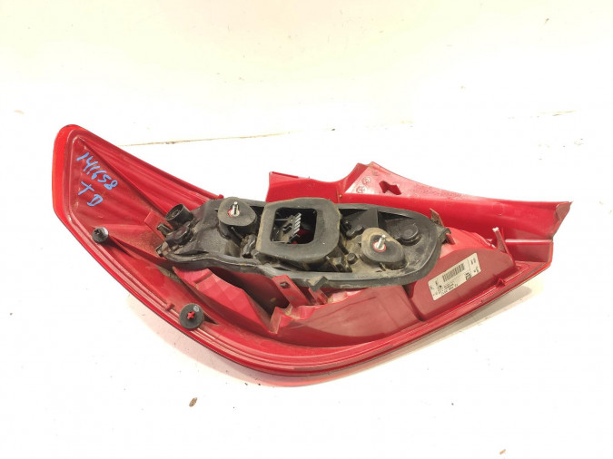 PILOTO TRASERO DERECHO OPEL CORSA 2008