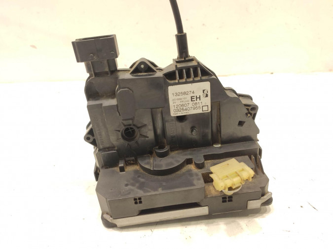 CERRADURA PUERTA DELANTERA DERECHA OPEL CORSA 2008