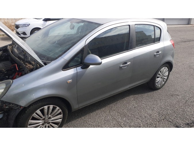 ASIENTOS TRASEROS OPEL CORSA 2014