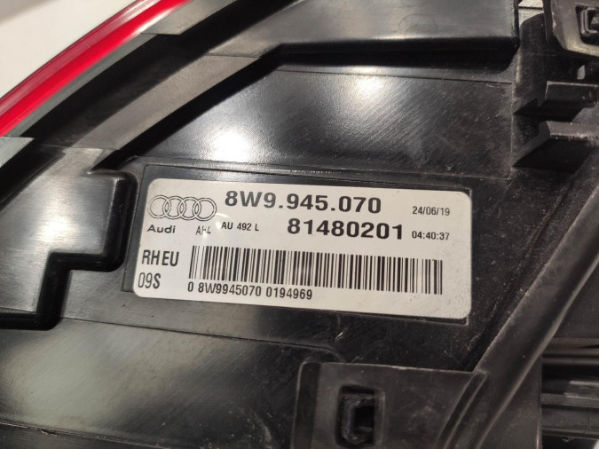 PILOTO TRASERO DERECHO AUDI A4 2019