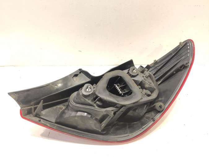 PILOTO TRASERO IZQUIERDO OPEL CORSA 2007