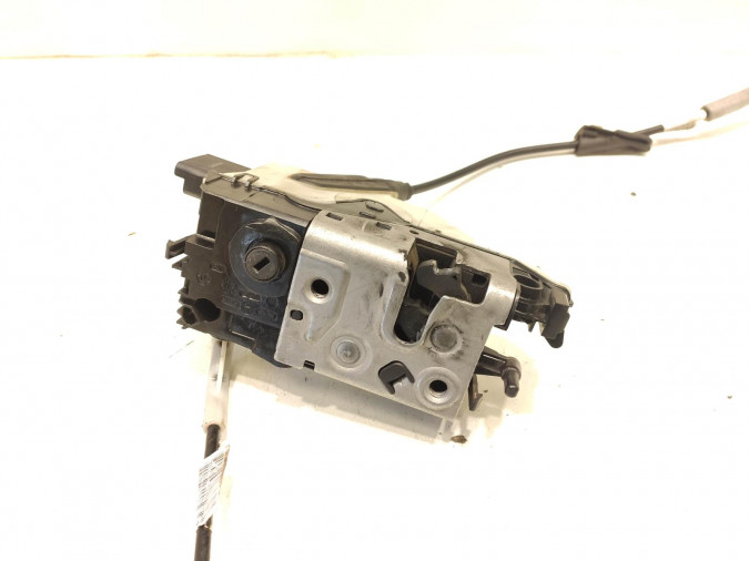 CERRADURA PUERTA DELANTERA DERECHA PEUGEOT 2008 2017