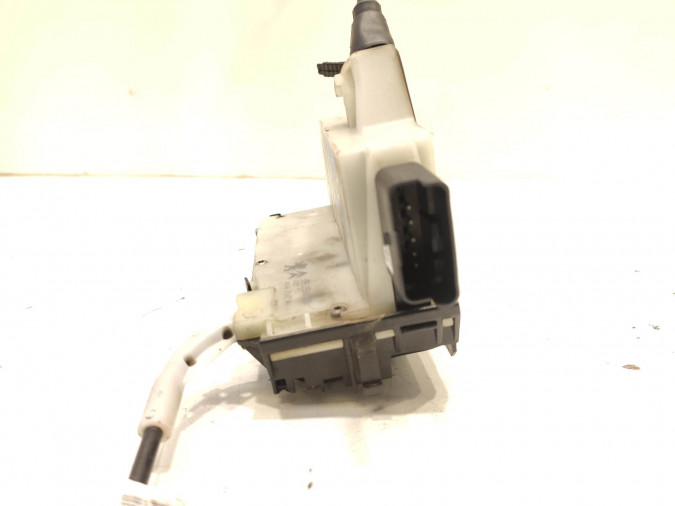 CERRADURA PUERTA DELANTERA DERECHA PEUGEOT 2008 2017
