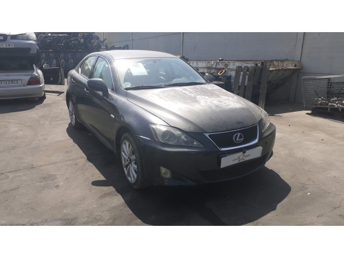 PUERTA DELANTERA DERECHA LEXUS IS 220D 2007