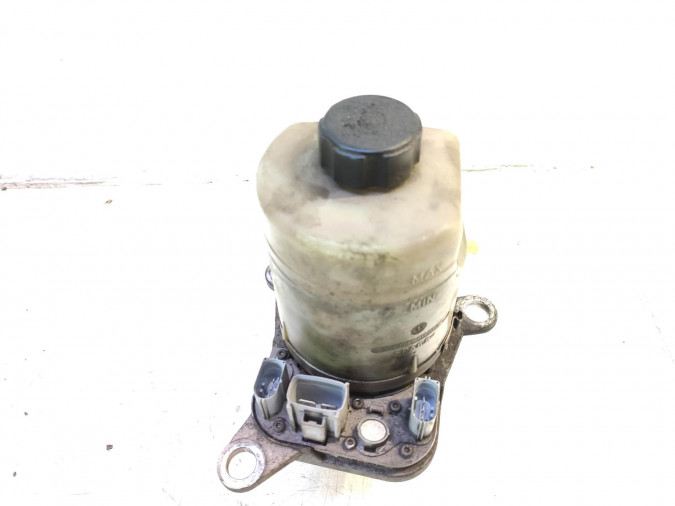 BOMBA SERVODIRECCION FORD FOCUS 2006