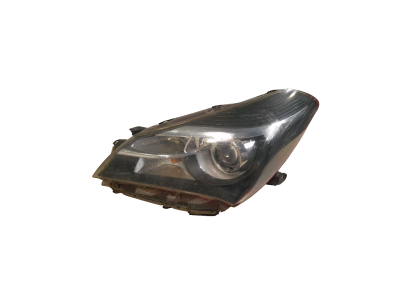FARO DELANTERO IZQUIERDO TOYOTA YARIS 2015