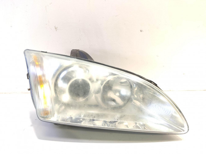 FARO DELANTERO DERECHO FORD FOCUS 2005