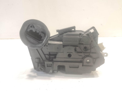 CERRADURA PUERTA TRASERA IZQUIERDA VOLKSWAGEN GOLF 2010