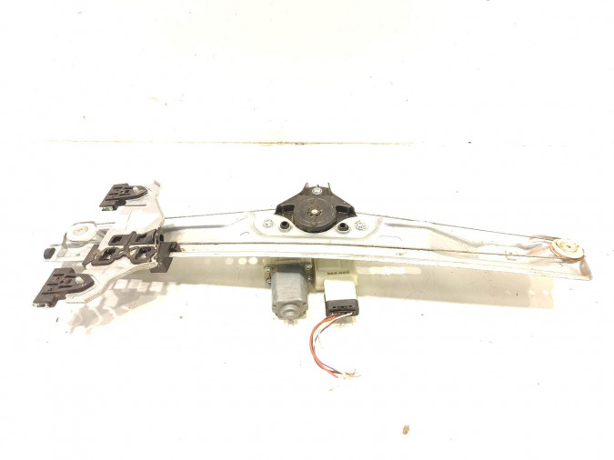 ELEVALUNAS DELANTERO DERECHO NISSAN QASHQAI 2020