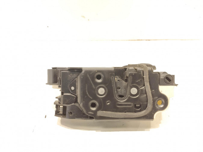 CERRADURA PUERTA DELANTERA DERECHA SKODA RAPID 2016