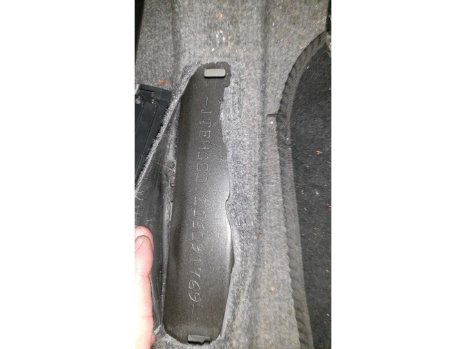 CERRADURA PUERTA TRASERA DERECHA TOYOTA RAV4 2005