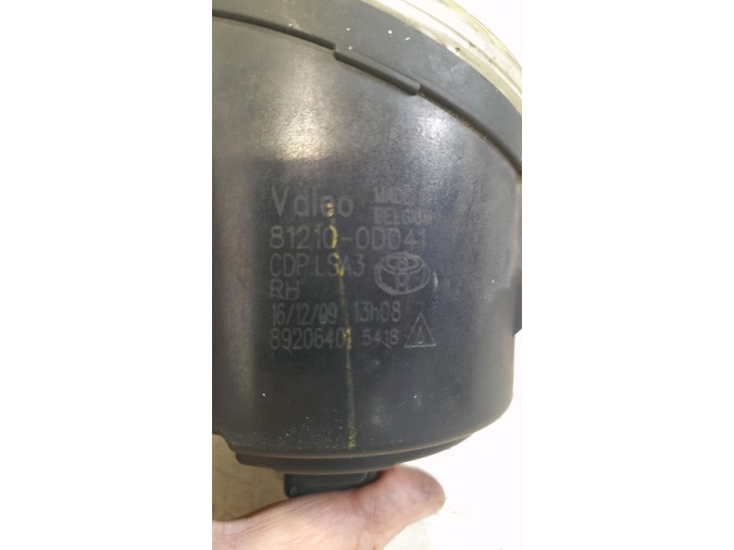 FARO ANTINIEBLA DERECHO TOYOTA AVENSIS 2010