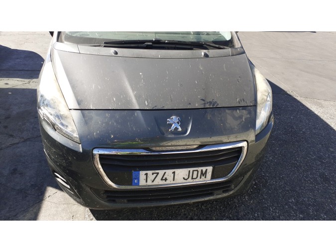 REJILLA DELANTERA PEUGEOT 5008 2015