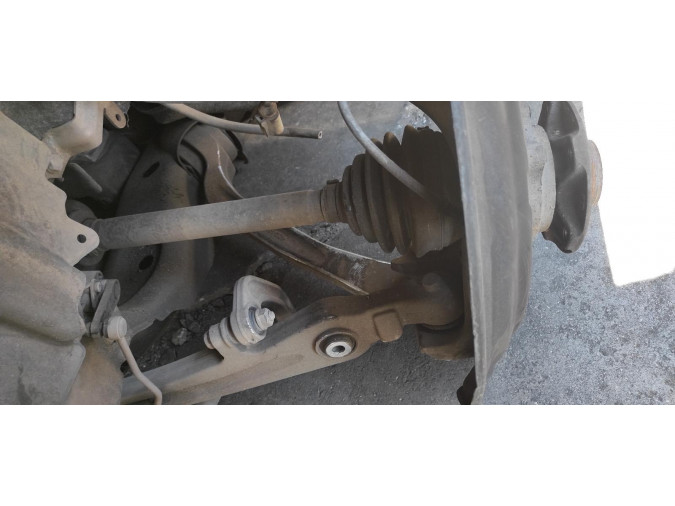 Mangueta delantera izquierda AUDI A8 2005