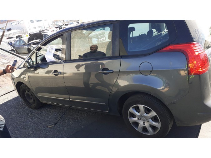 CONSOLA TECHO PEUGEOT 5008 2015