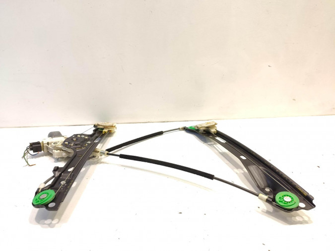 ELEVALUNAS DELANTERO DERECHO BMW SERIE 1 2006