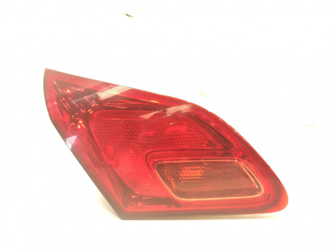 PILOTO TRASERO IZQUIERDO OPEL ASTRA 2011