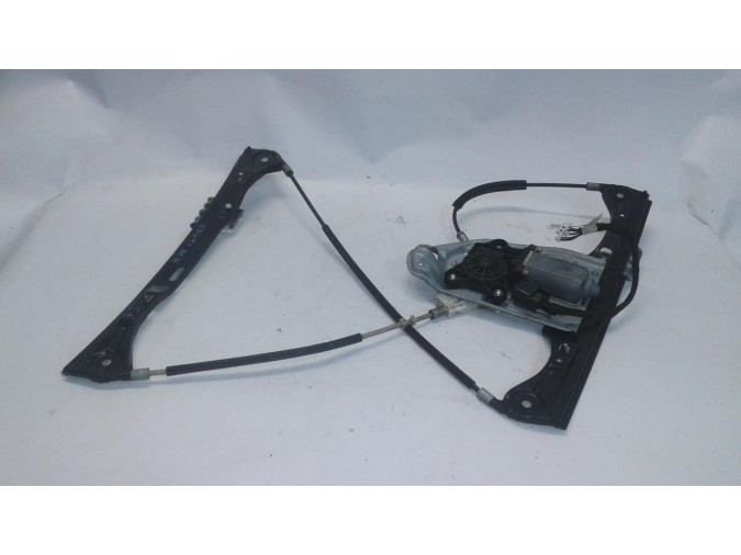 ELEVALUNAS DELANTERO DERECHO MERCEDES C CLASS 2001