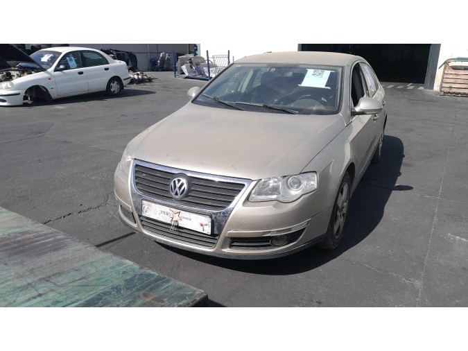 REJILLA PARAGOLPES DELANTERO VOLKSWAGEN PASSAT 2006