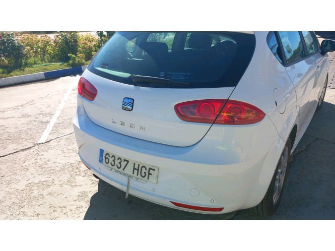 ALOJAM.LARGUERO D. SEAT LEON 2011