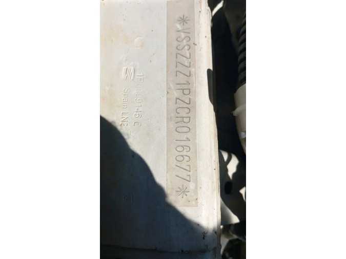 TAPA PALANCA CAMBIOS SEAT LEON 2011