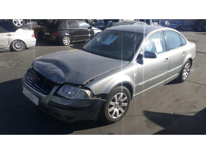 REJILLA PARAGOLPES DELANTERO VOLKSWAGEN PASSAT 2003