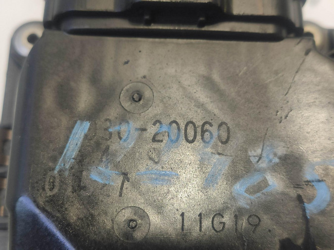 Caja de Mariposas TOYOTA AVENSIS 2006