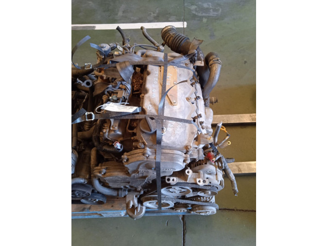 MOTOR NISSAN ALMERA 2001
