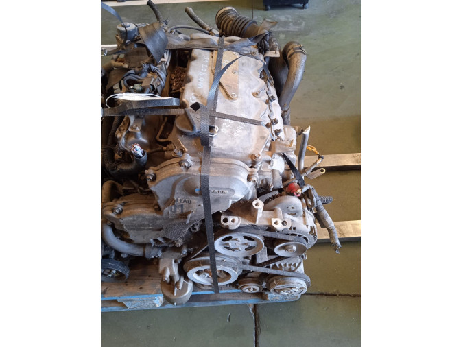 MOTOR NISSAN ALMERA 2001