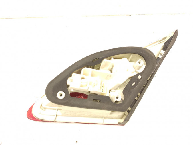 PILOTO TRASERO IZQUIERDO INTERIOR OPEL ASTRA 2014
