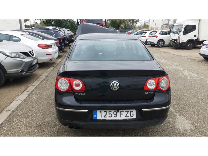 PILOTO TRASERO DERECHO VOLKSWAGEN PASSAT 2008