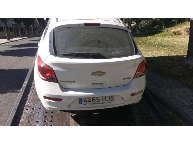 PILOTO TRASERO CENTRAL CHEVROLET CRUZE 2012