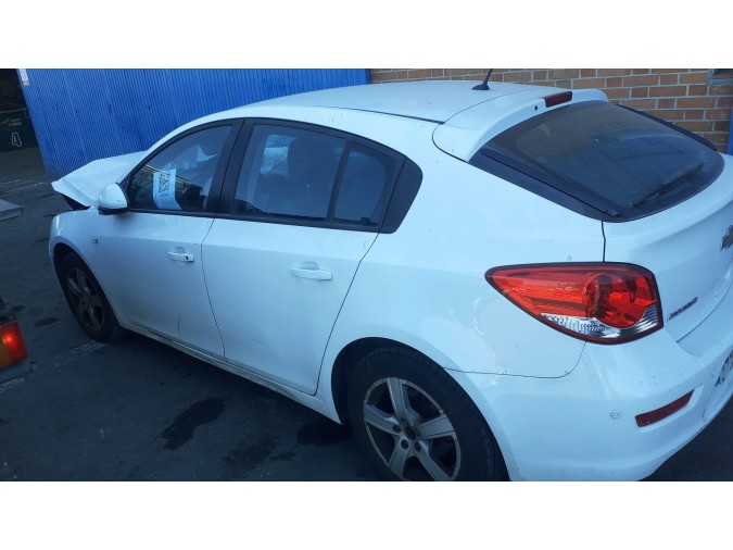 CERRADURA CAPO CHEVROLET CRUZE 2012