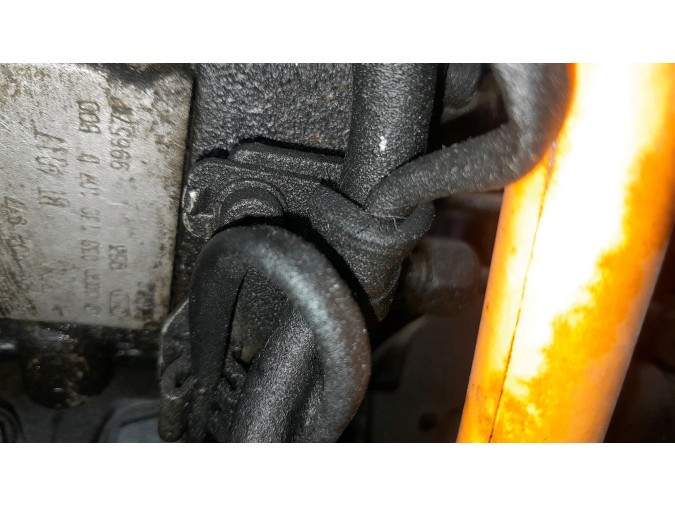 MOTOR CON ACCESORIOS Y CAJA DE CAMBIOS SEAT TOLEDO 2000