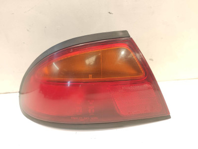 PILOTO TRASERO IZQUIERDO MAZDA 323 1997