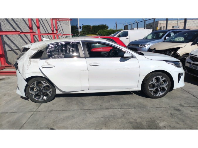 MANDO ELEVALUNAS TRASERO DERECHO KIA CEED 2019