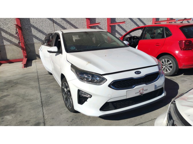 MANDO ELEVALUNAS TRASERO DERECHO KIA CEED 2019