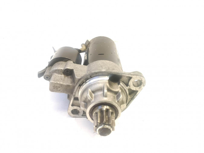 Motor Arranque color Negro VOLKSWAGEN GOLF 2002