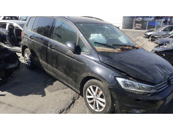 MANGUETA DELANTERA IZQUIERDA VOLKSWAGEN TOURAN 2015