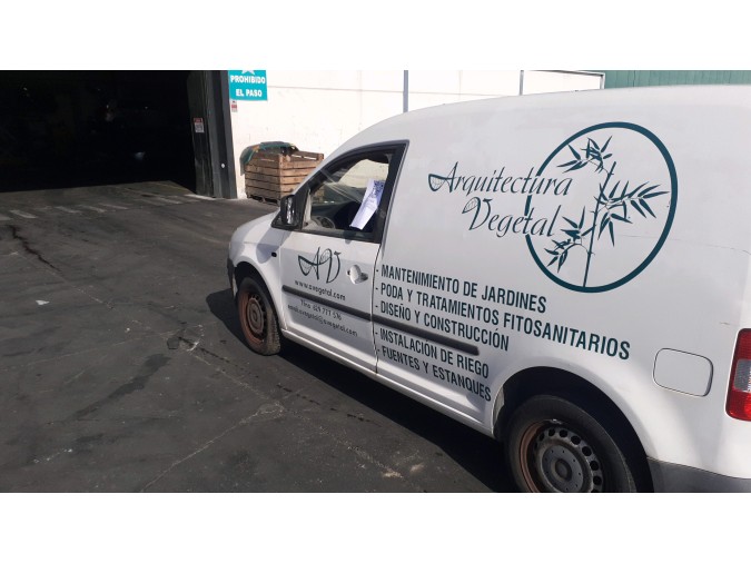 PARAGOLPES TRASERO VOLKSWAGEN CADDY 2005