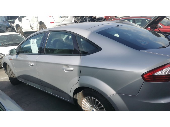 FARO ANTINIEBLA DERECHO FORD MONDEO 2010