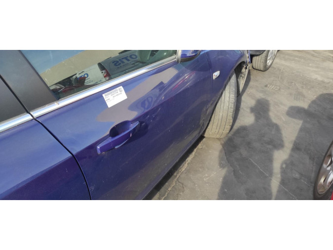 PUERTA DELANTERA DERECHA OPEL ASTRA 2015