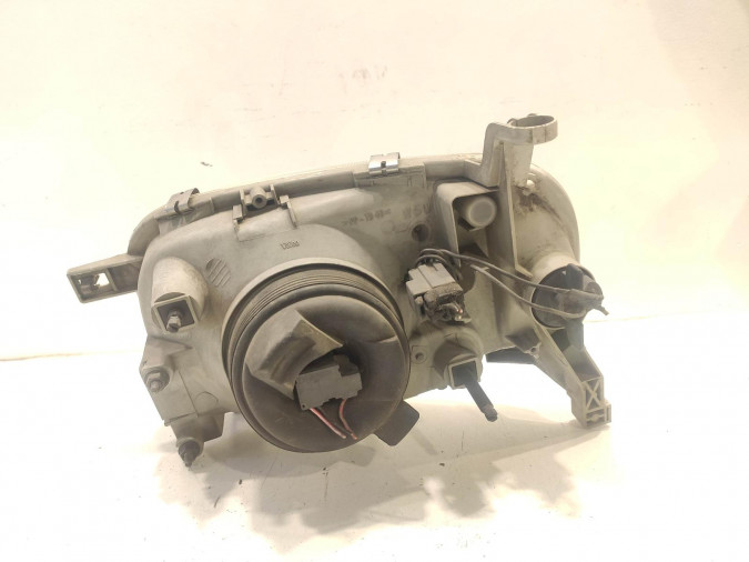 FARO DELANTERO DERECHO NISSAN MICRA 1994