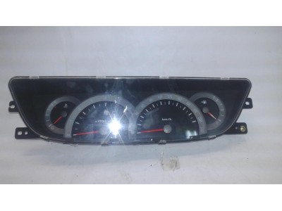 CUADRO INSTRUMENTOS VOLKSWAGEN TOURAN 2010