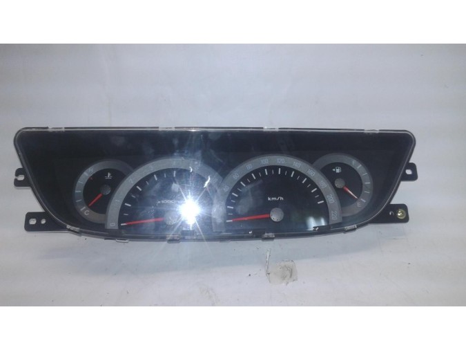CUADRO INSTRUMENTOS VOLKSWAGEN TOURAN 2010