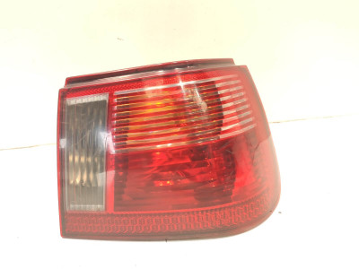 PILOTO TRASERO DERECHO SEAT IBIZA 1999