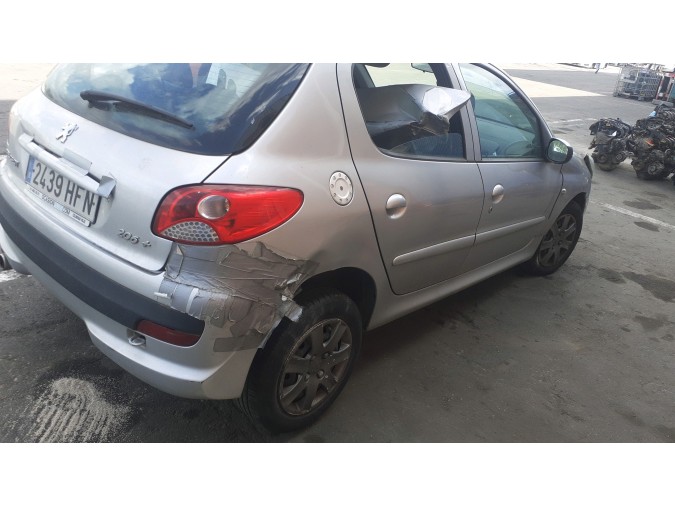 VARIOS PEUGEOT 206+ 2011